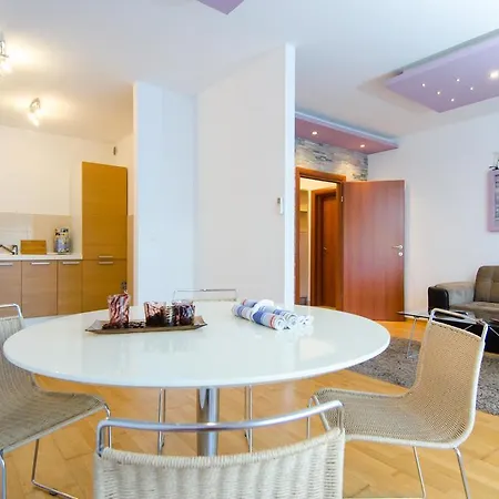 Deluxe Bagaric Apartment
